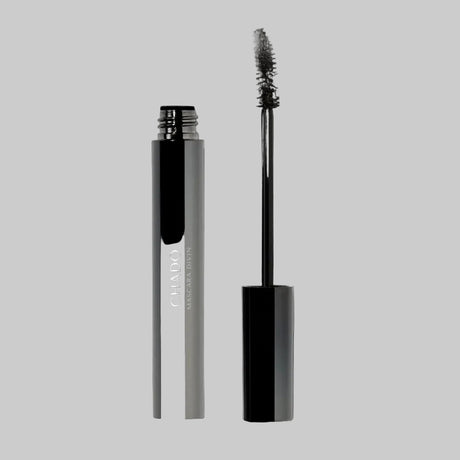 Mascara Divin packaging showcasing the sleek design of the paraben-free, cruelty-free lengthening and volumizing mascara